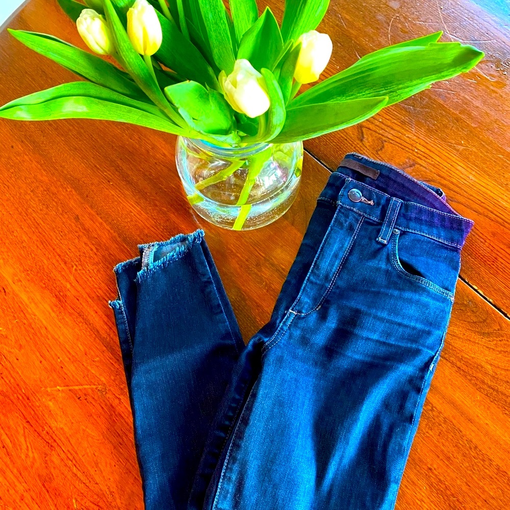 Size 25 Joe’s Skinny Raw Edge Skinny Jeans